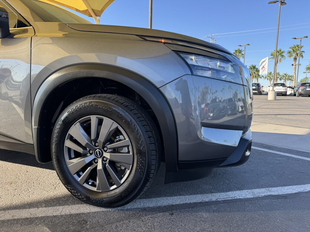 Used 2024 Nissan Pathfinder S SUV