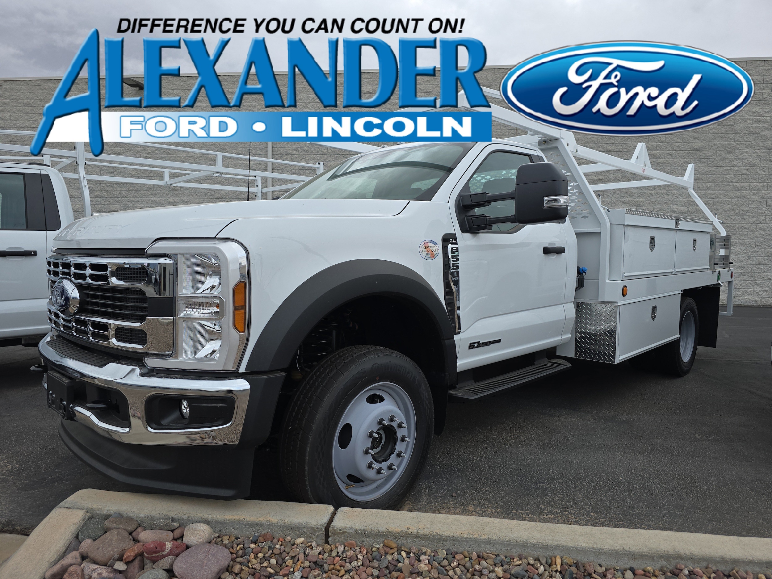 2025 Ford F-550 Super Duty Chassis Cab XL's photo