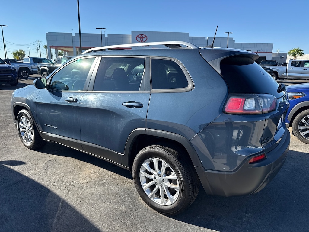 Used 2020 Jeep Cherokee Latitude SUV