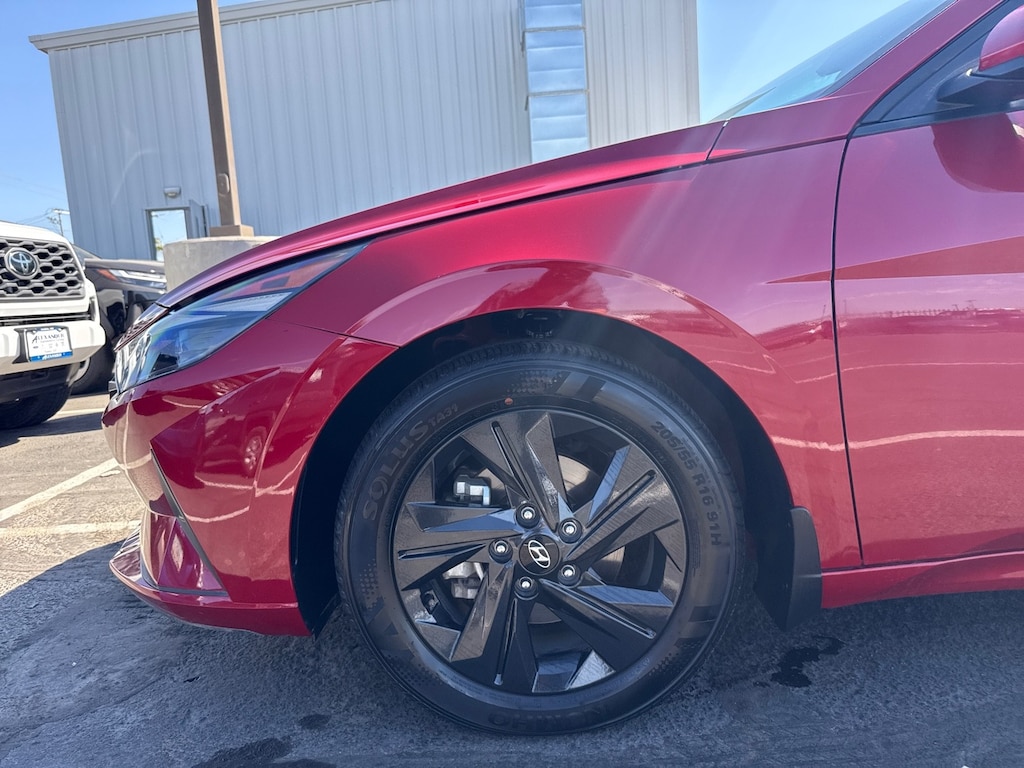 Used 2023 Hyundai Elantra SEL Sedan