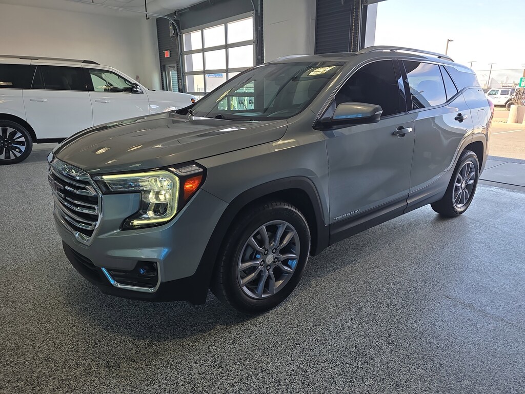 Certified 2023 GMC Terrain SLT FWD SLT