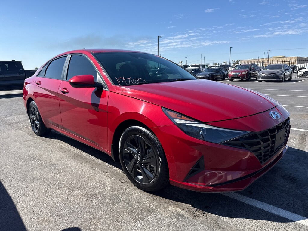 Used 2023 Hyundai Elantra SEL Sedan