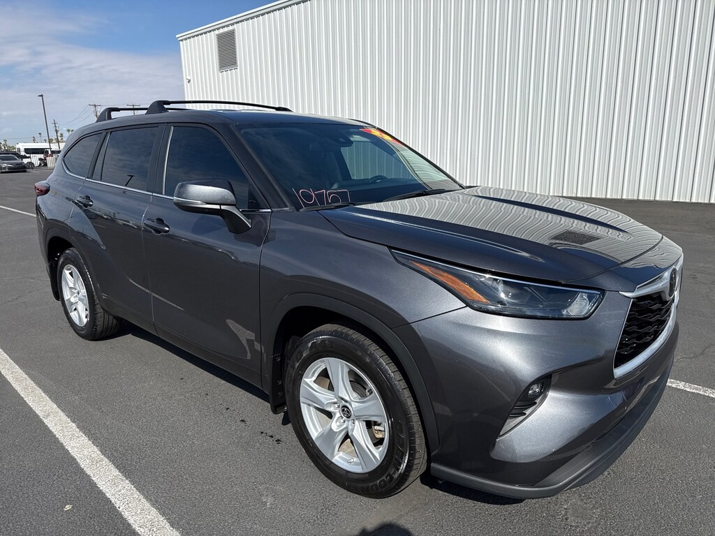 Certified 2023 Toyota Highlander LE