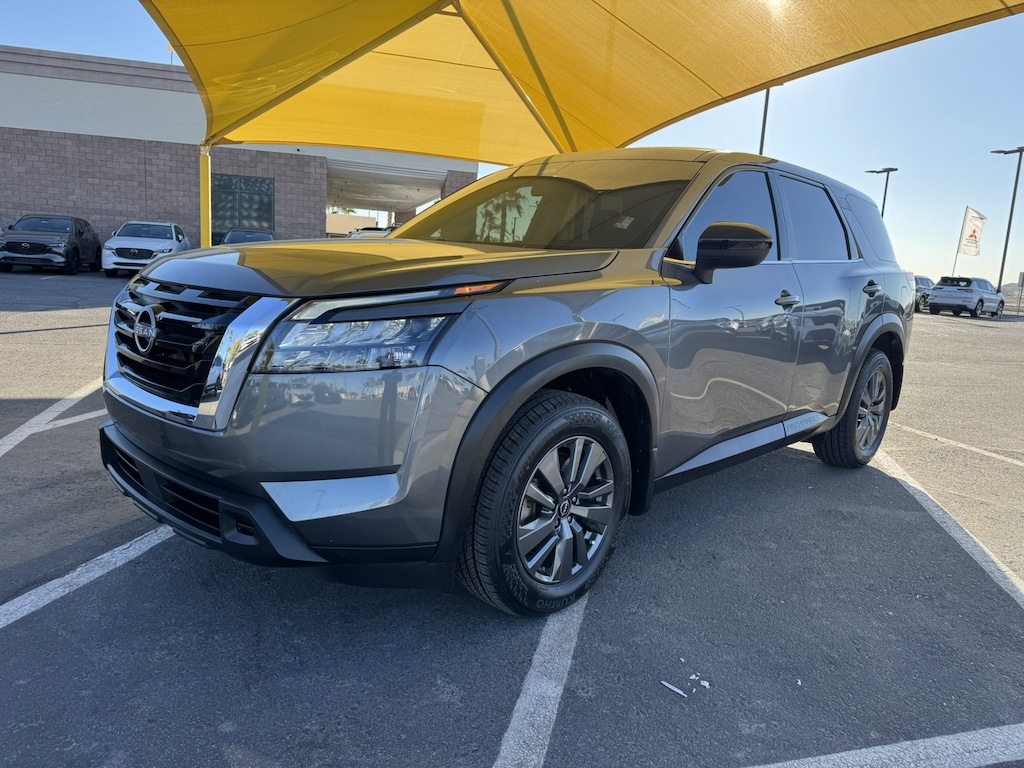 Used 2024 Nissan Pathfinder S SUV