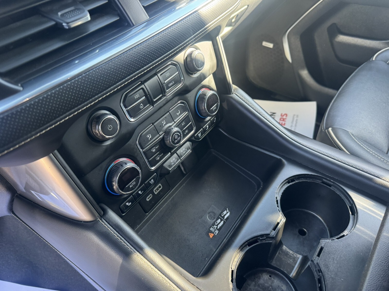 2024 Chevrolet Tahoe Premier - Photo 18