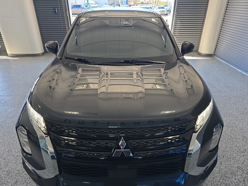 Certified 2024 Mitsubishi Outlander