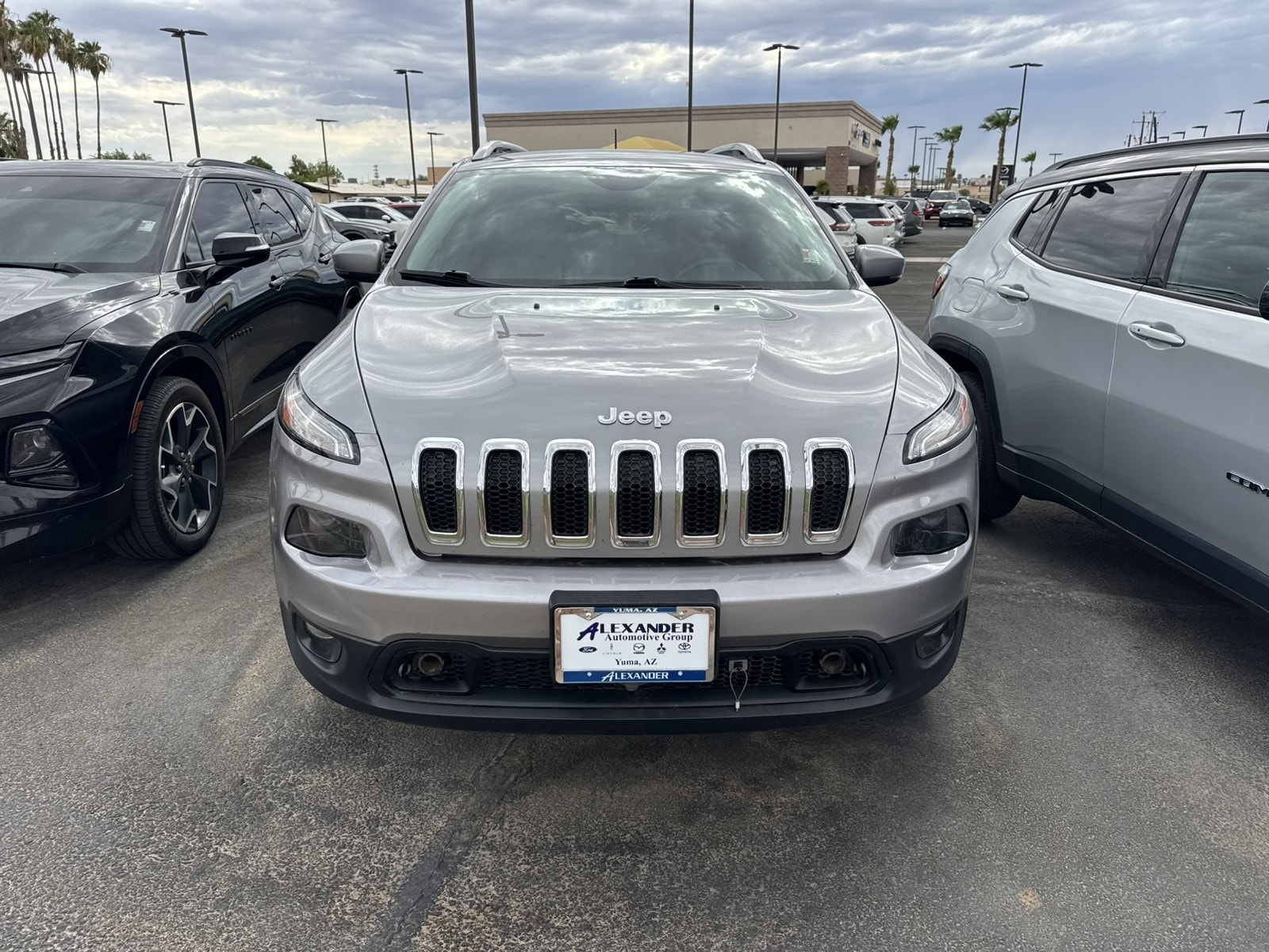 Used 2017 Jeep Cherokee Latitude with VIN 1C4PJMCS1HW506302 for sale in Yuma, AZ