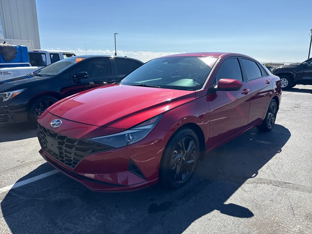Used 2023 Hyundai Elantra SEL Sedan