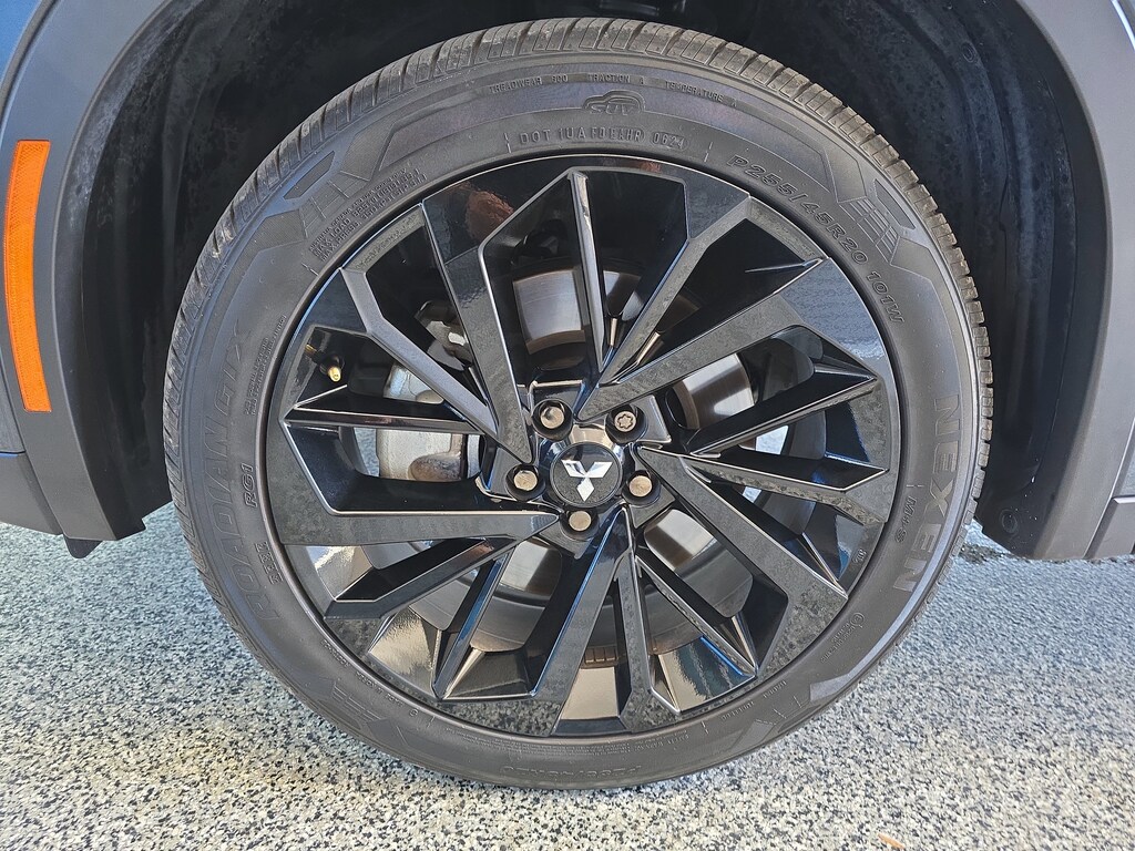 Certified 2024 Mitsubishi Outlander