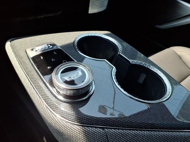 2026 Cadillac OPTIQ Luxury - Photo 11
