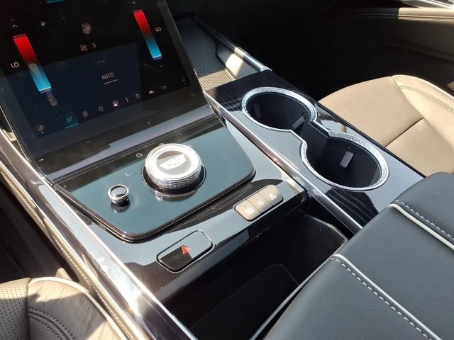 2026 Cadillac Escalade Sport - Photo 16