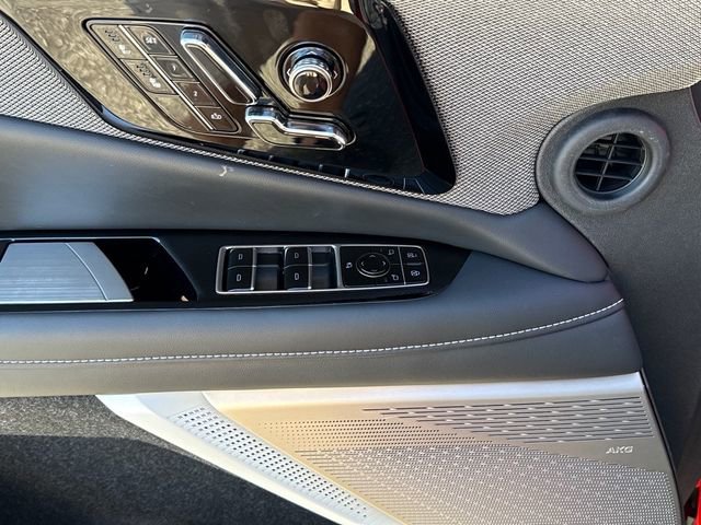 2025 Cadillac OPTIQ Sport 1 - Photo 8