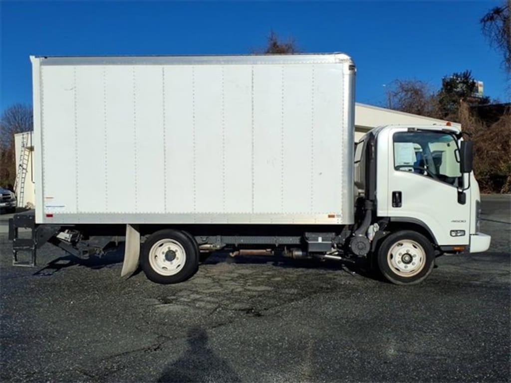 Used 2019 Chevrolet 4500 LCF Gas 132.5" Wheelbase Truck Regular Cab