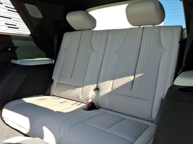 2026 Cadillac VISTIQ Luxury - Photo 7