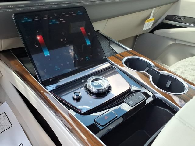 2026 Cadillac Escalade Platinum Sport - Photo 15