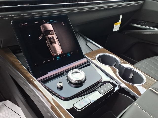 2026 Cadillac Escalade Platinum Sport - Photo 15