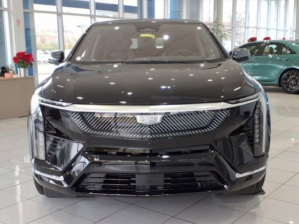 New 2025 CADILLAC OPTIQ Luxury w/1SC SUV