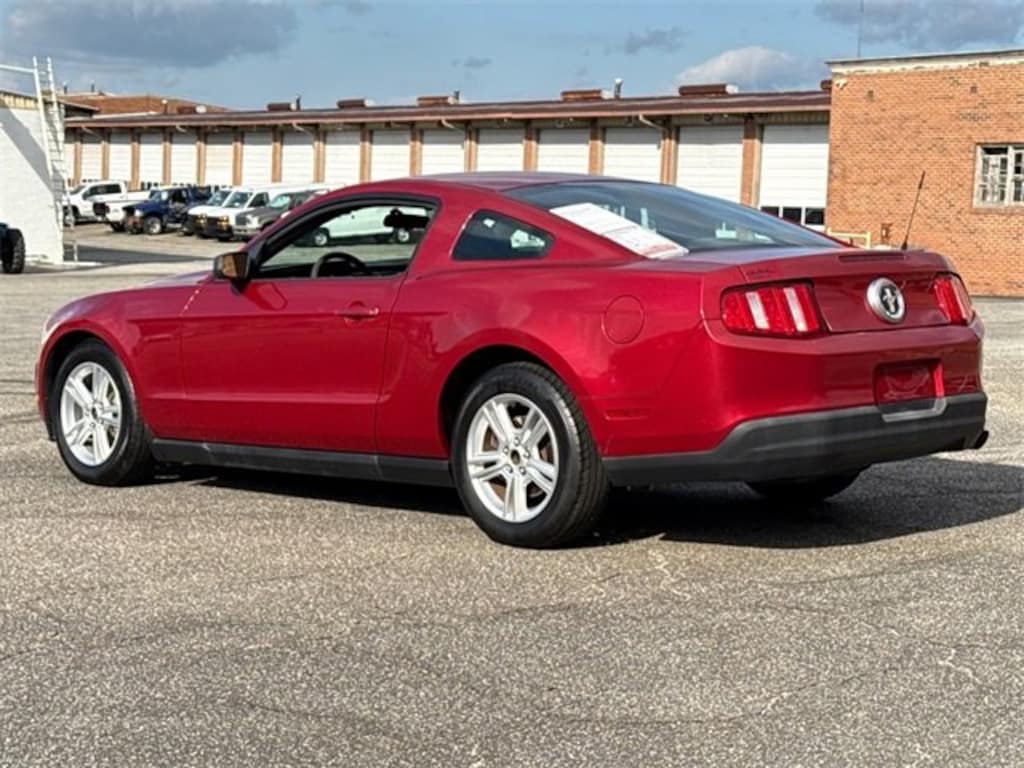 Used 2010 Ford Mustang  Coupe