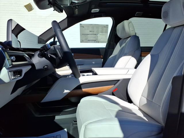 2026 Cadillac VISTIQ Luxury - Photo 9