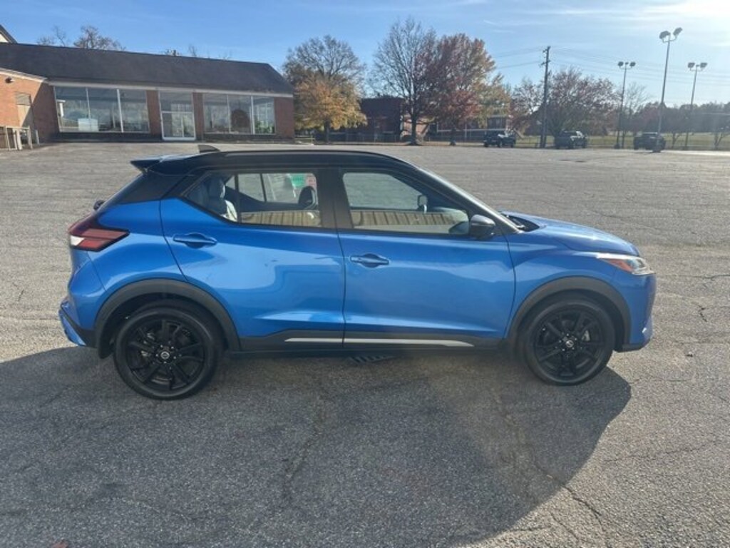 Used 2021 Nissan Kicks SR SUV