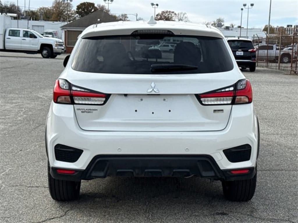 Used 2021 Mitsubishi Outlander Sport 2.0 ES CUV