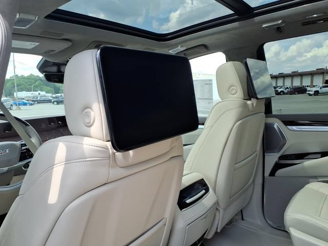 2026 Cadillac Escalade Platinum Sport - Photo 9