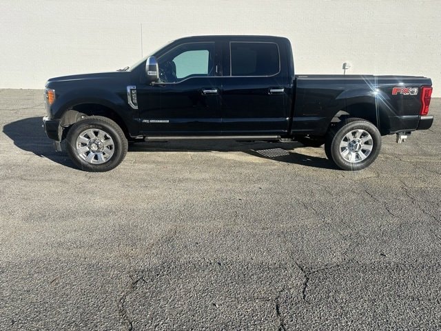 2017 Ford F-250 Super Duty Platinum's photo