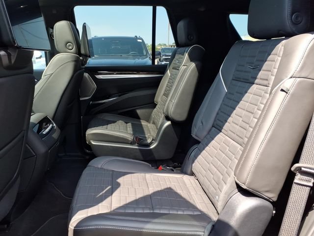 2026 Cadillac Escalade Platinum Sport - Photo 7