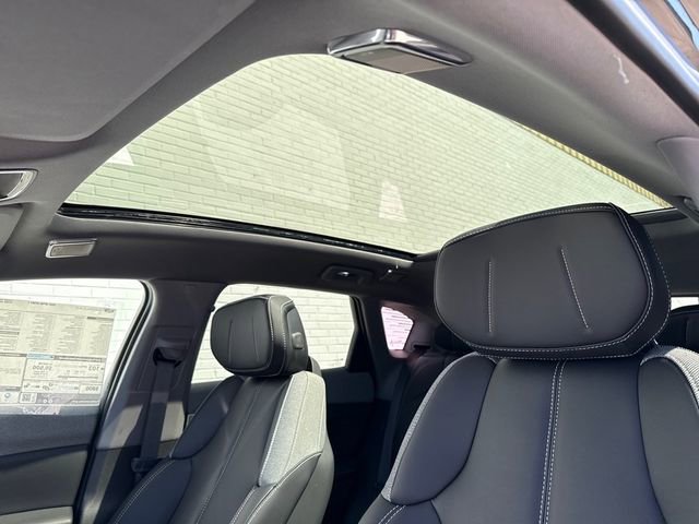 2025 Cadillac OPTIQ Sport 1 - Photo 7
