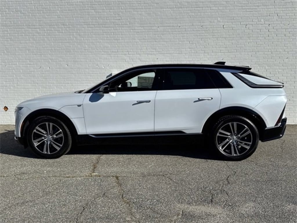 New 2026 CADILLAC LYRIQ Premium Luxury SUV