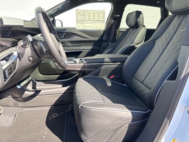 2026 Cadillac LYRIQ V Premium - Photo 9