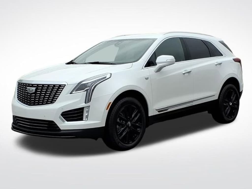 New 2026 CADILLAC XT5 Luxury SUV