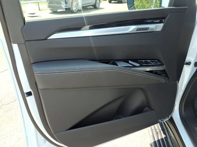 2026 Cadillac Escalade Sport - Photo 13