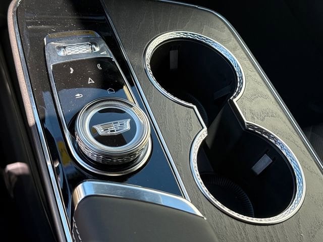 2026 Cadillac LYRIQ V Premium - Photo 12