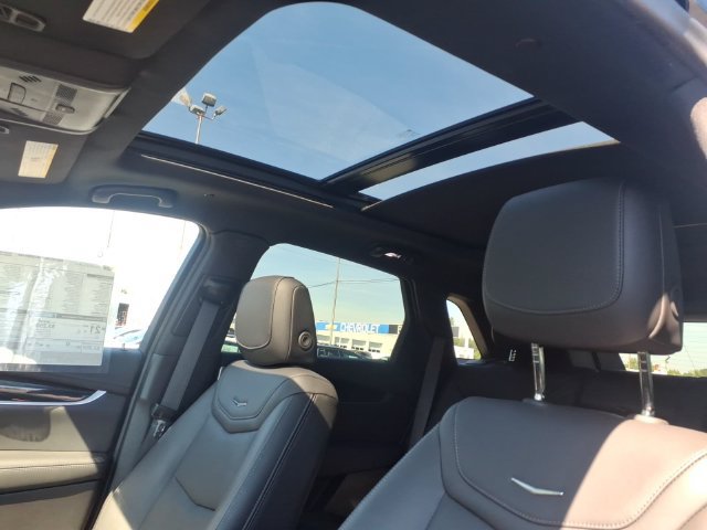 2026 Cadillac XT5 Premium Luxury - Photo 10