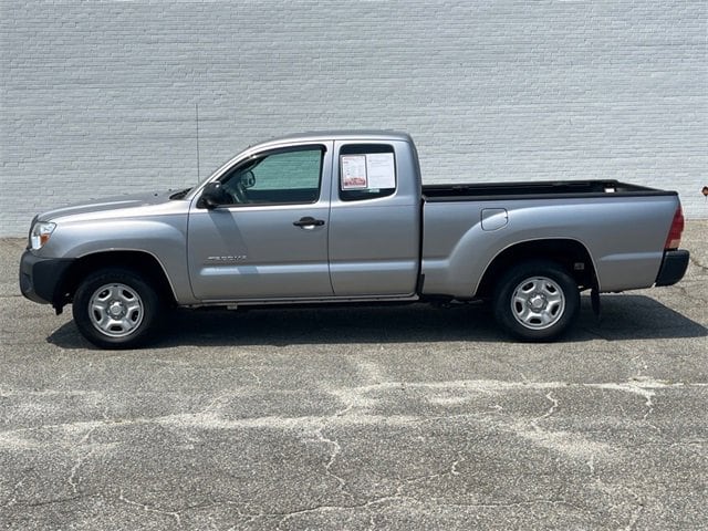 Used 2015 Toyota Tacoma Base with VIN 5TFTX4CN8FX061510 for sale in Greensboro, NC