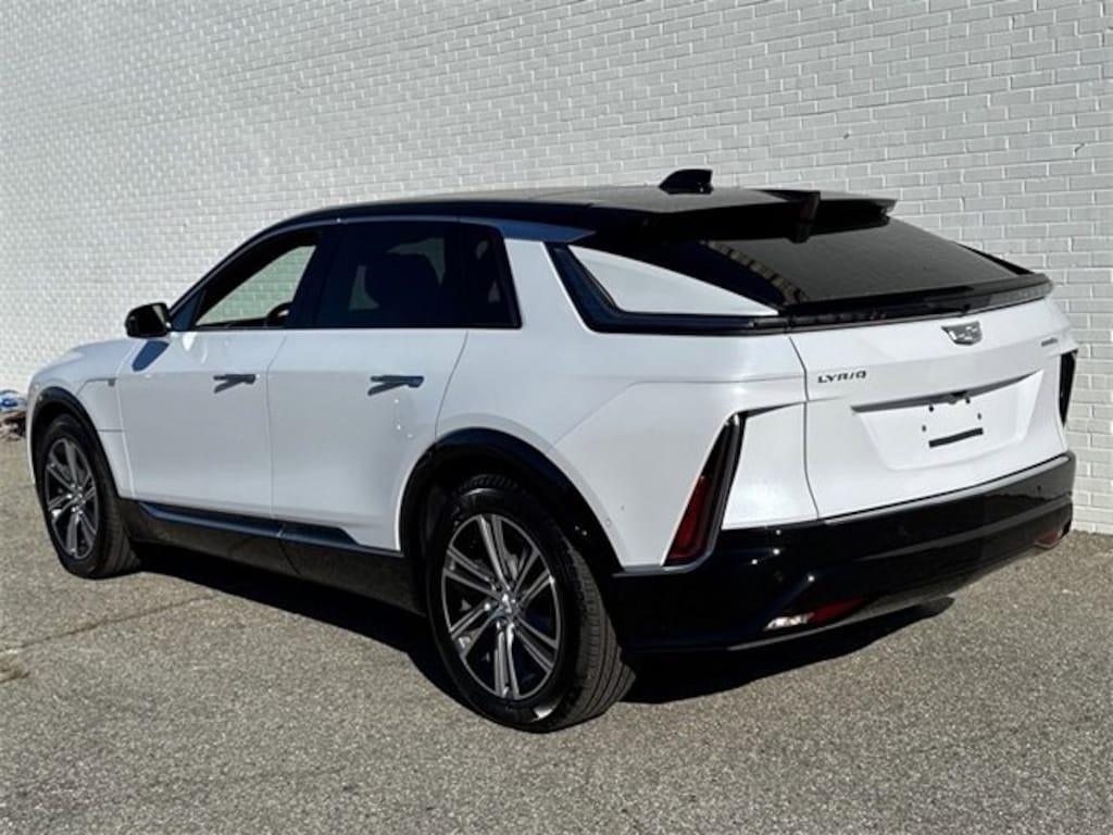 New 2026 CADILLAC LYRIQ Premium Luxury SUV