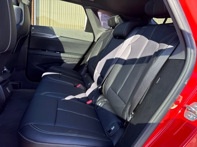 2025 Cadillac OPTIQ Sport 1 - Photo 6