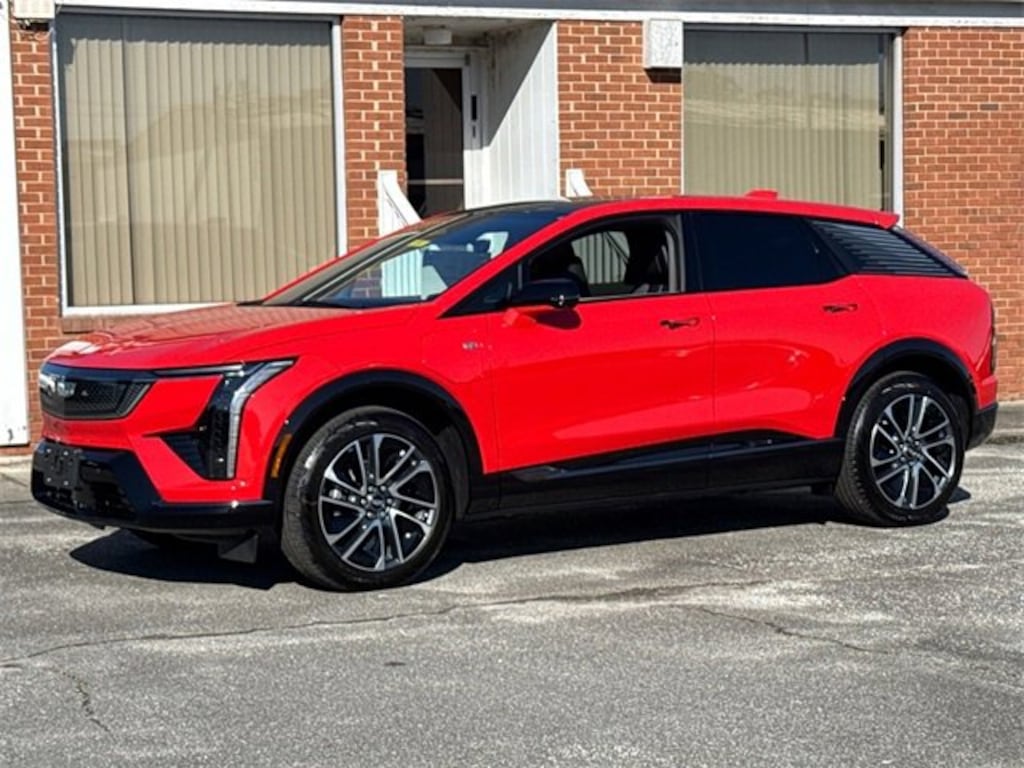 New 2025 CADILLAC OPTIQ Sport w/1SF SUV