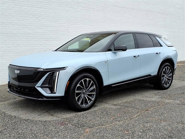 2026 Cadillac LYRIQ Sport's photo