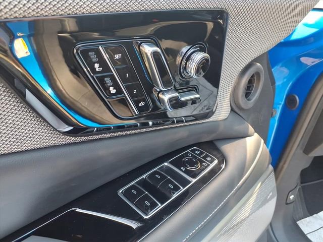 2026 Cadillac OPTIQ Luxury - Photo 9
