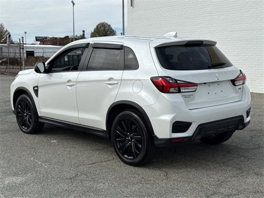 Used 2021 Mitsubishi Outlander Sport 2.0 ES CUV