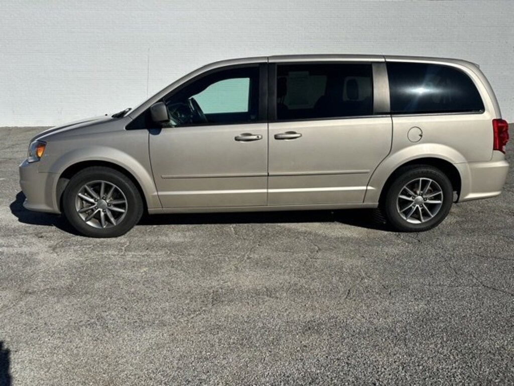 Used 2015 Dodge Grand Caravan AVP/SE Van