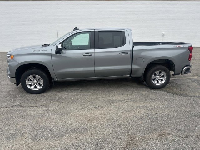 2025 Chevrolet Silverado 1500 LT's photo