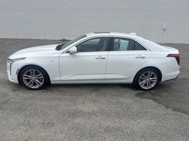 2024 Cadillac CT4 Luxury's photo