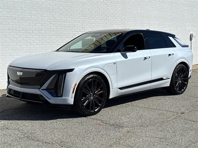 2026 Cadillac LYRIQ V Premium's photo