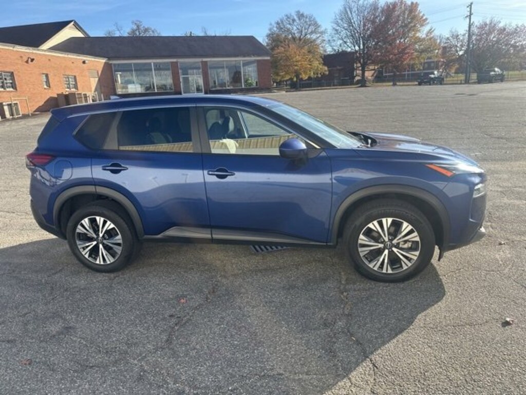 Used 2023 Nissan Rogue SV SUV