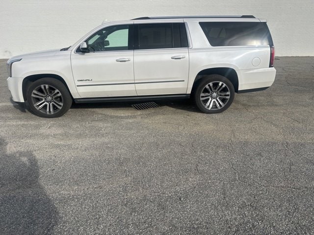 2020 GMC Yukon XL Denali's photo