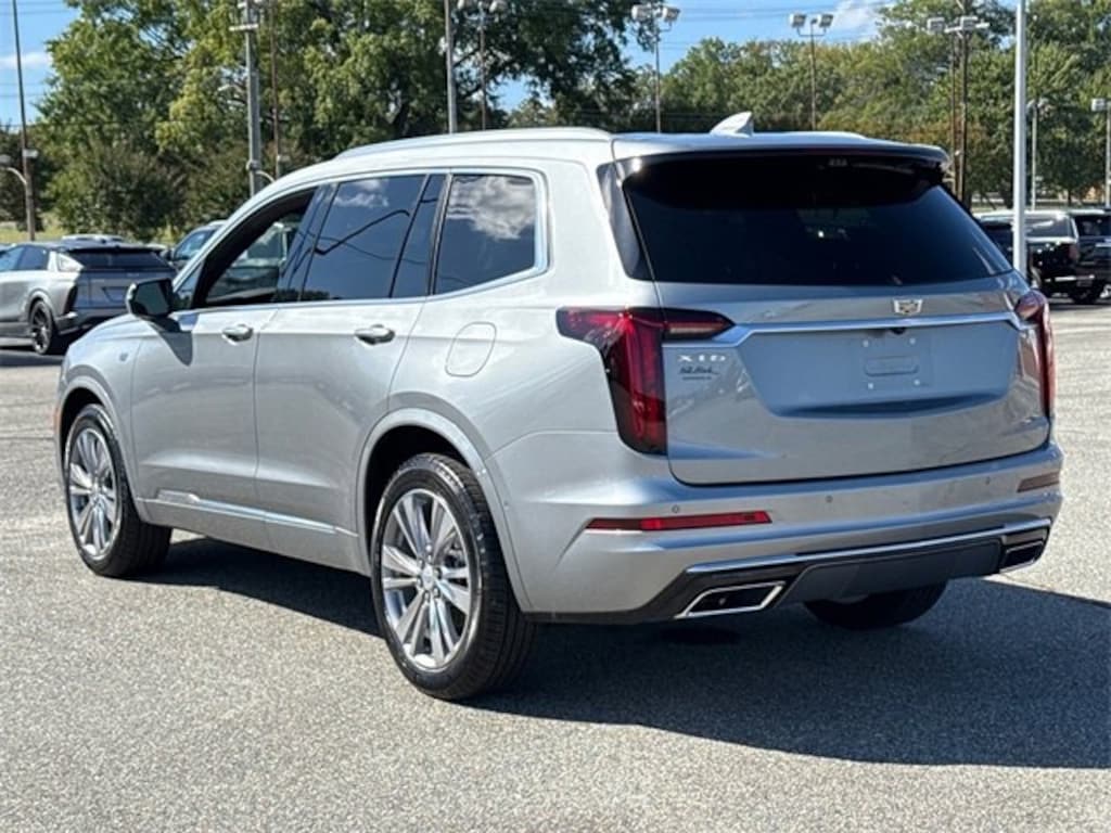 New 2025 CADILLAC XT6 Premium Luxury SUV