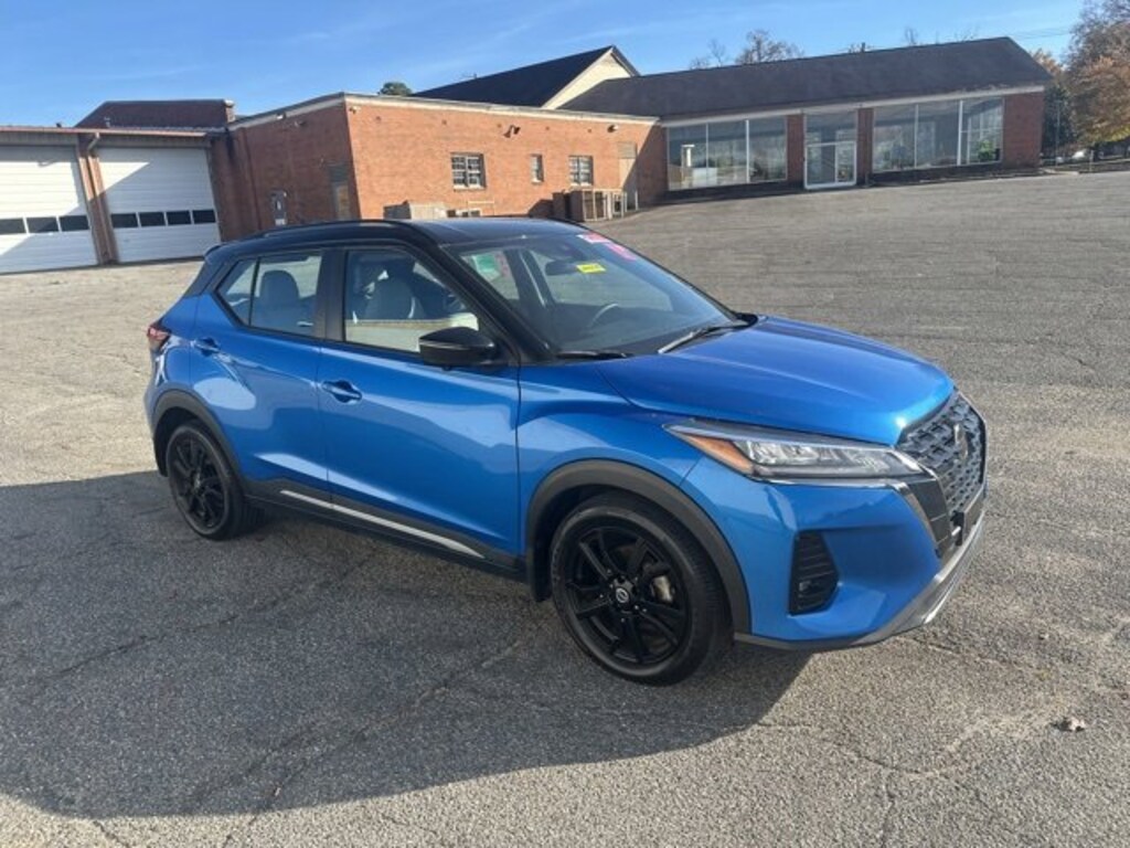 Used 2021 Nissan Kicks SR SUV